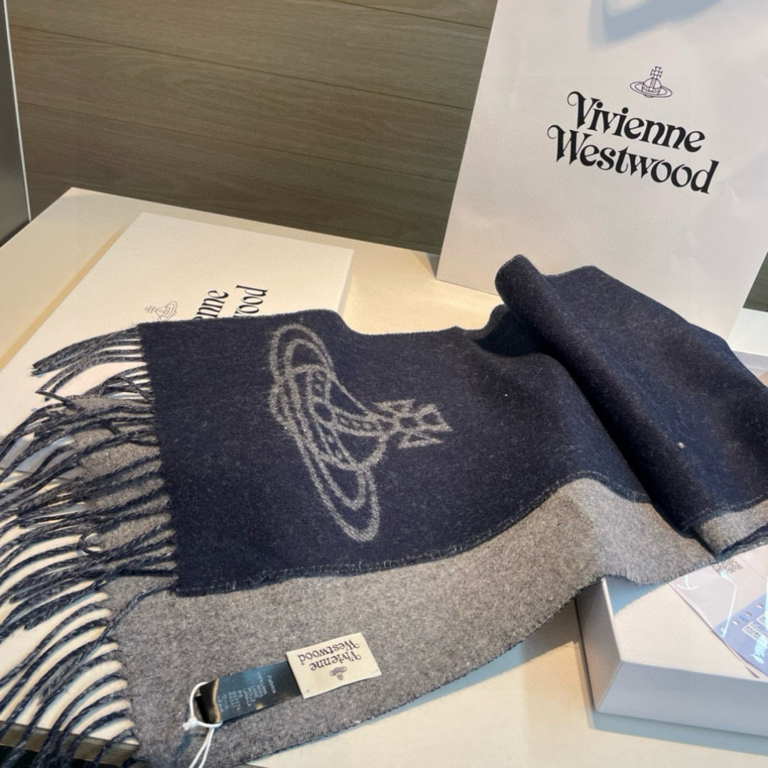 ✨✨英国朋克教母“西太后Vivienne Westwood”最爱的土星❗❗从精神上，Vivenne We