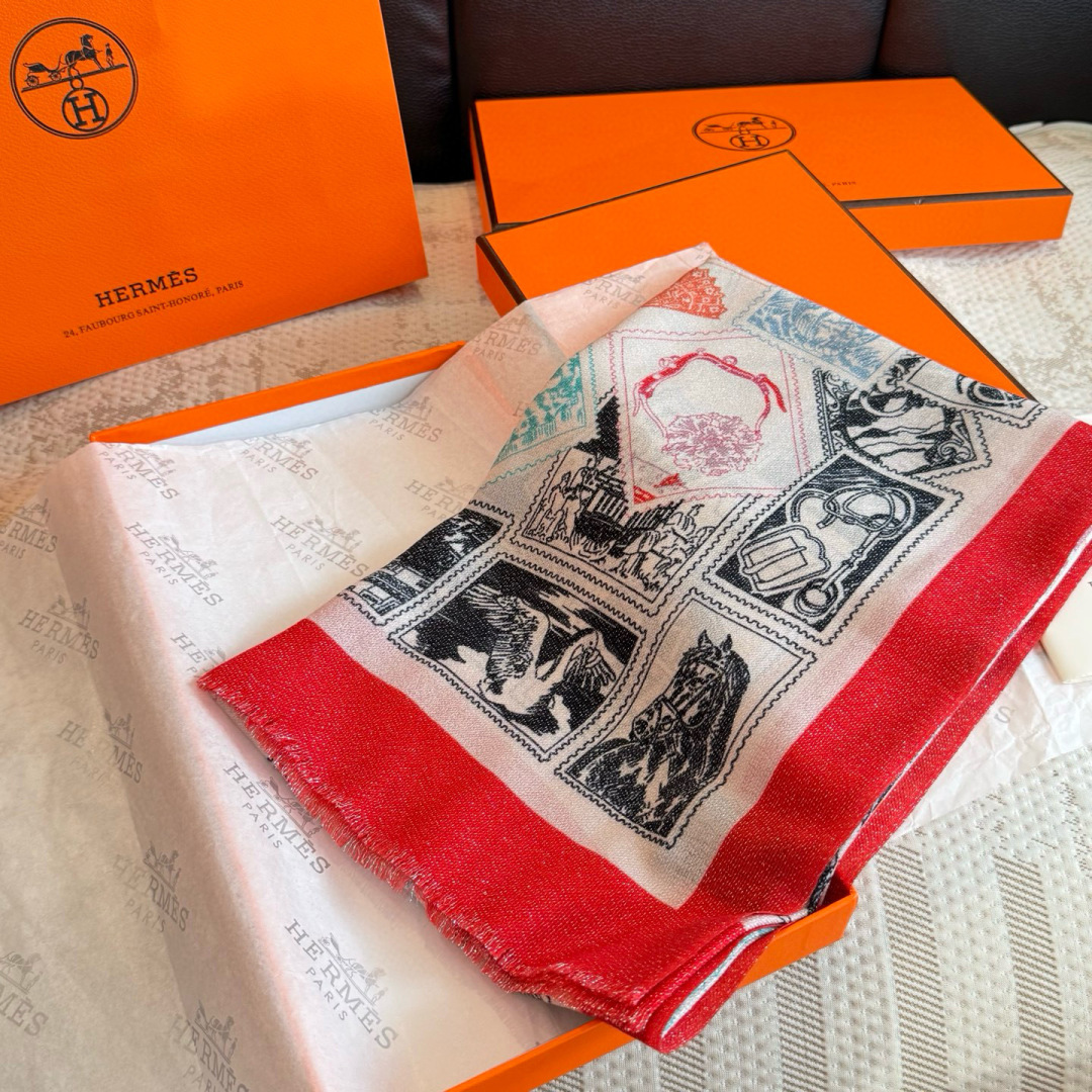 金丝线版 上新❤️超级有腔调！！！巨巨巨巨美的闪光女神】谁懂这种秋冬调性的美啊？！！！这款小香披肩也是我