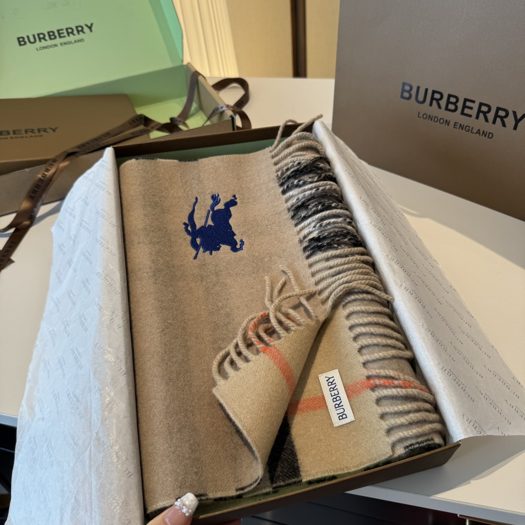 ❤️最新款 B双刺 双面刺绣➕印花➕提花 大密度双面羊绒格子围巾 超高难度工艺 绝非一般coPy能做 原