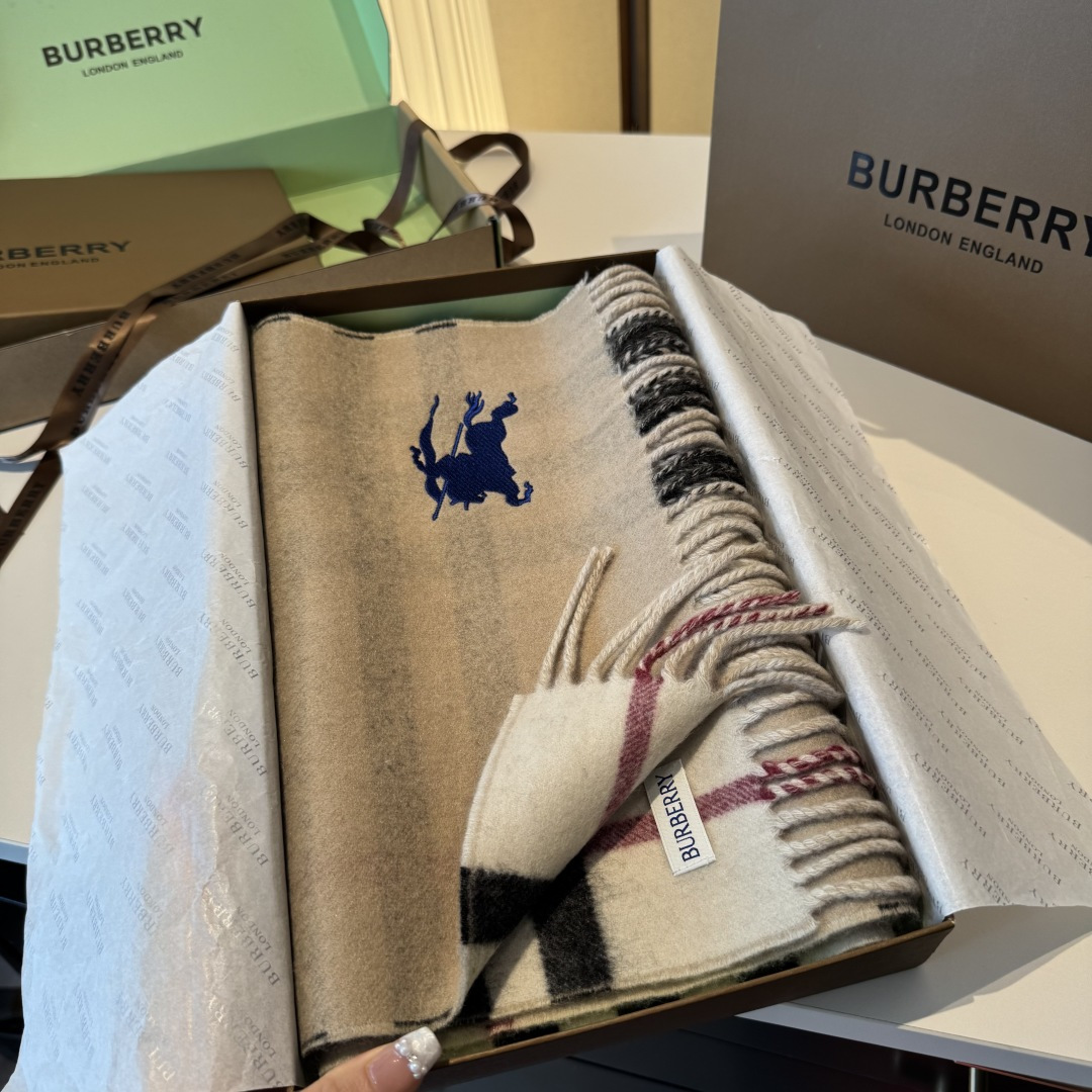❤️最新款 B双刺 双面刺绣➕印花➕提花 大密度双面羊绒格子围巾 超高难度工艺 绝非一般coPy能做 原