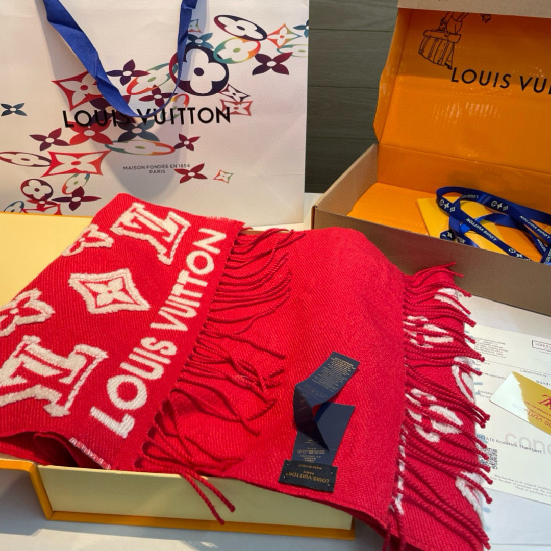 3D浮雕工艺 新 最新专柜同步上新 立体浮雕logo 超级拉风 厚实蓬松 原版原标 上身效果很好看 不分