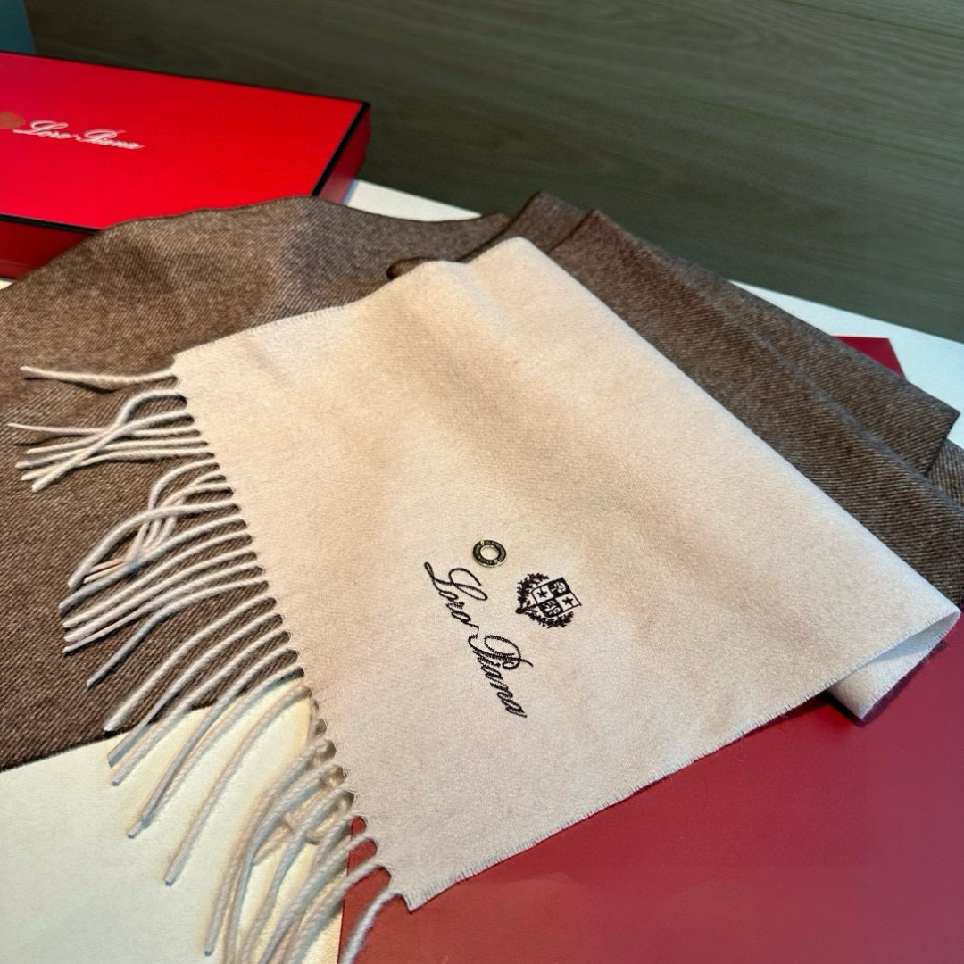 🆕Loro Piana · 诺悠翩雅【贸易公司尾单，极品山羊绒围巾披肩】送人自留都太高大上了😍重磅上新，