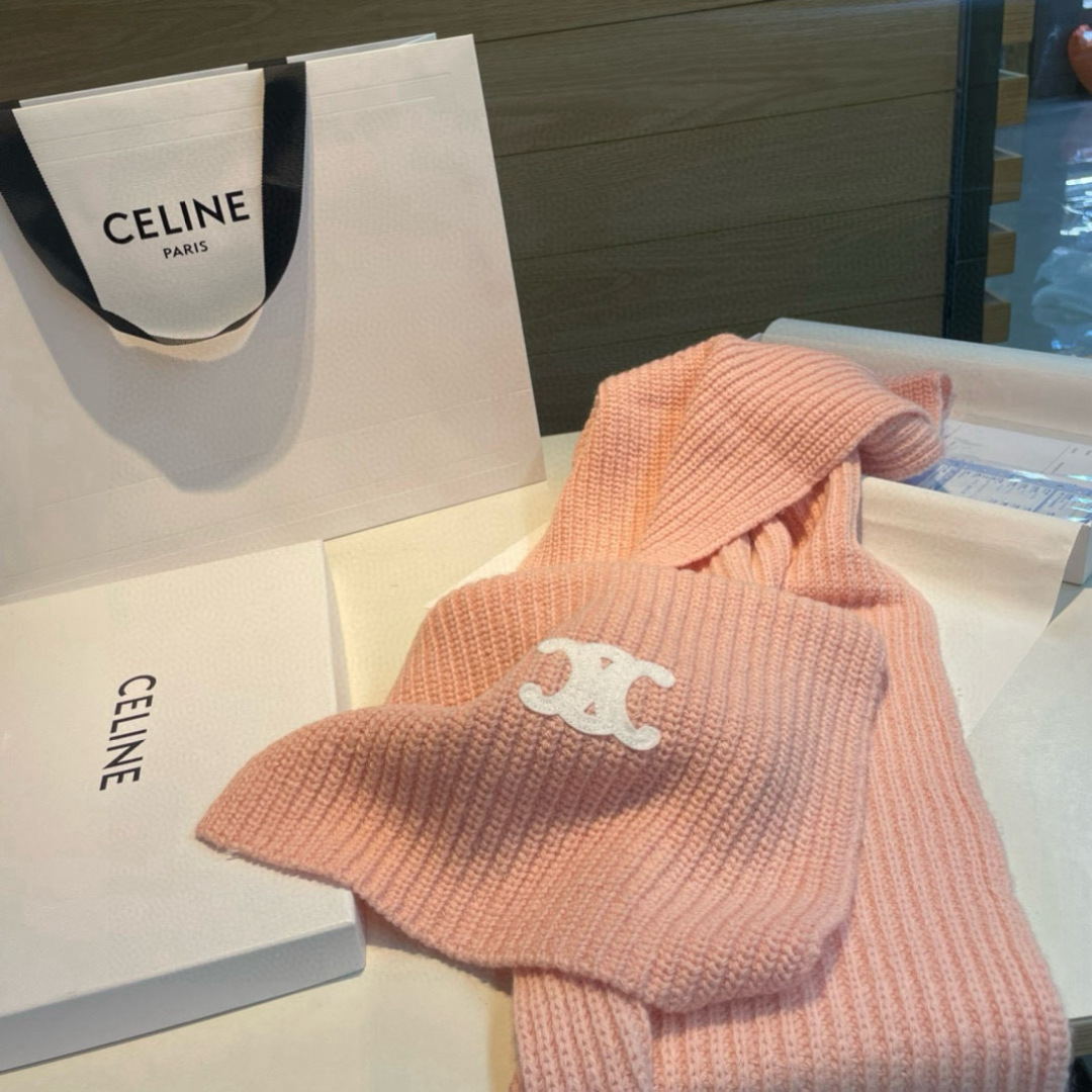CELINE· 赛琳经典羊绒围巾❗来个硬货.麻溜的安排上.纯正出口❗原订单已经交货一批，其中一批刚过海关