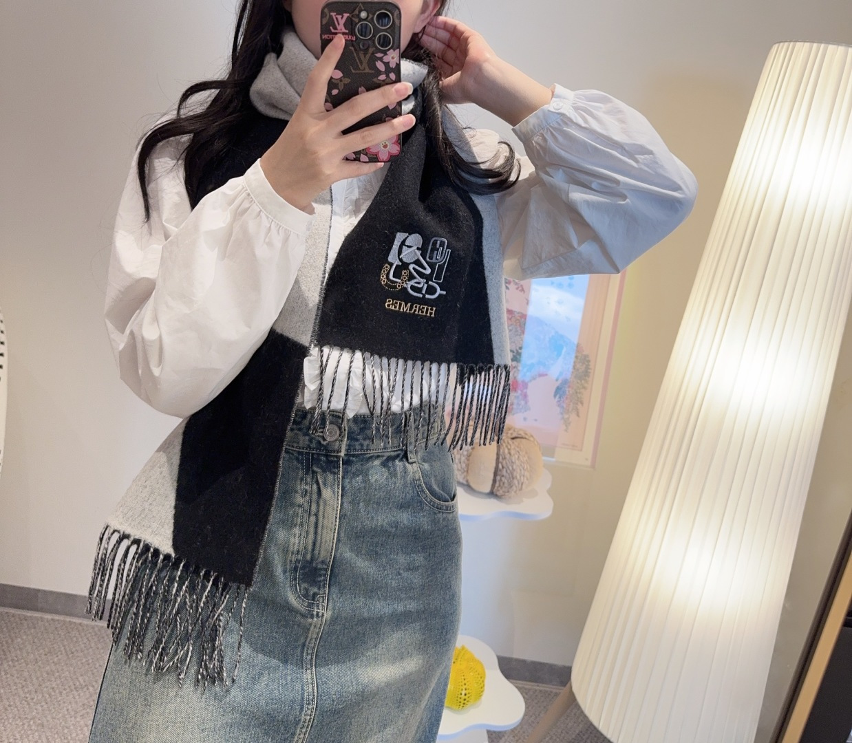 ✨✨爱马仕双面围巾❗好看的要疯掉了，太有型太有魅力了❗❗非常斯文时尚的秋冬单品！真的很喜欢，非常Clas