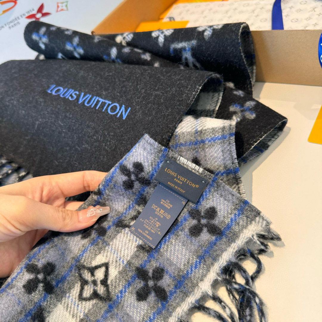 🆕LOUIS VUITTON · 路易威登❗️驴家的男款围巾就且买且珍惜吧 - 男款真的很少，一年也就出