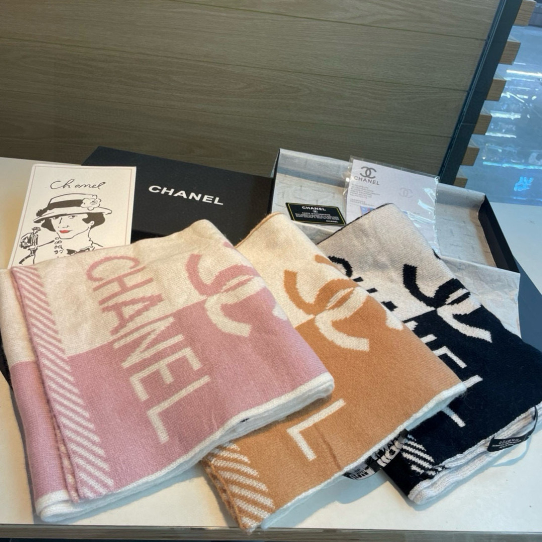 👑👑Chanel24秋冬新款24b针织围巾羊绒针织长巾‼️美翻了[流泪]御用殿堂级极品‼️新款在售 进口