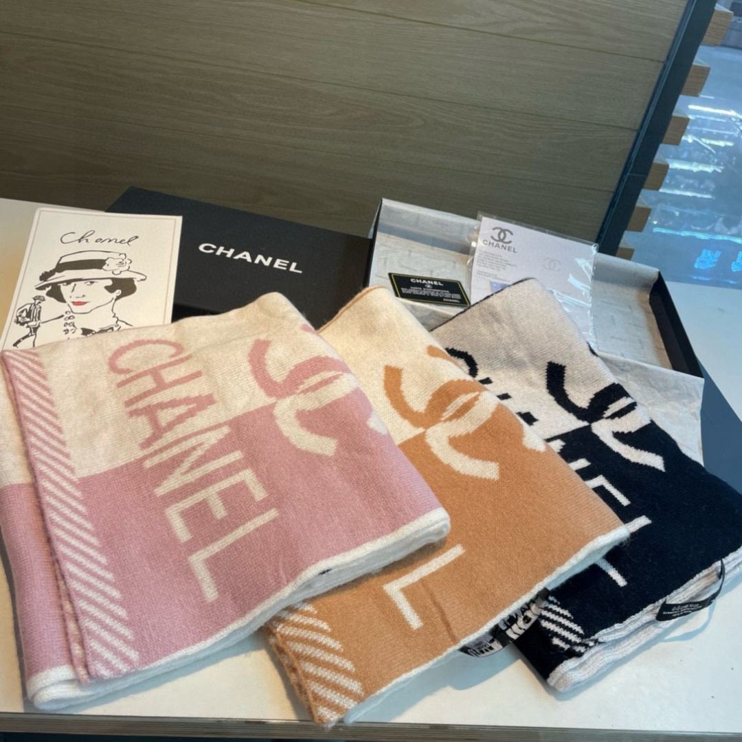 👑👑Chanel24秋冬新款24b针织围巾羊绒针织长巾‼️美翻了[流泪]御用殿堂级极品‼️新款在售 进口