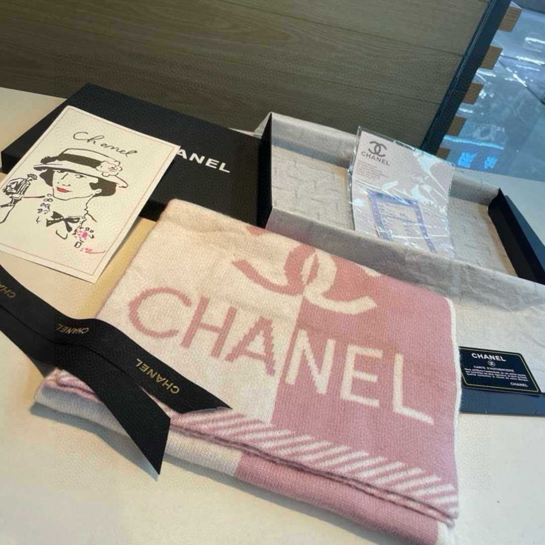 👑👑Chanel24秋冬新款24b针织围巾羊绒针织长巾‼️美翻了[流泪]御用殿堂级极品‼️新款在售 进口
