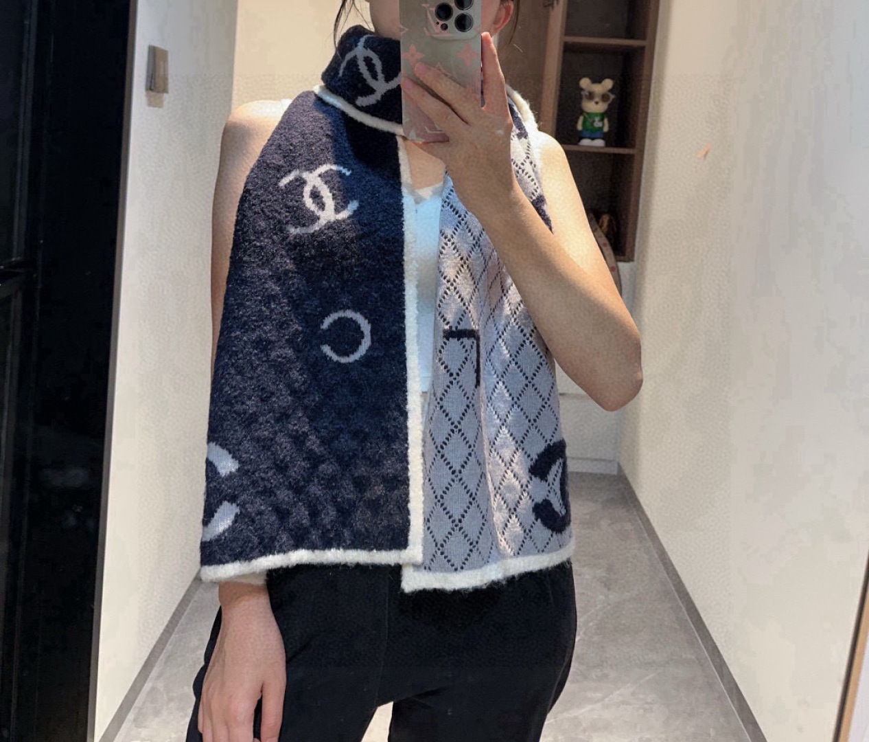 上新💃🏻💋👑👑香奈儿专柜新款💖💖美翻了[流泪]御用殿堂级极品‼️新款专柜在售 进口纯羊绒时尚绣花针织毛线