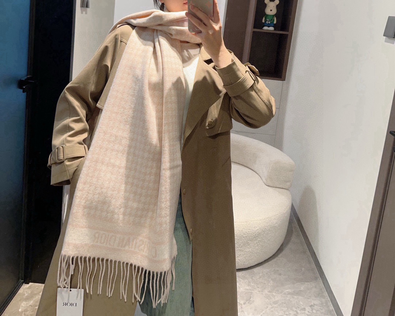 CD千鸟格围巾 又一经典力作 黑白千鸟格双面羊绒羊毛围巾 精纺质地 手感柔软 不起球不扎肉 原版原标 男