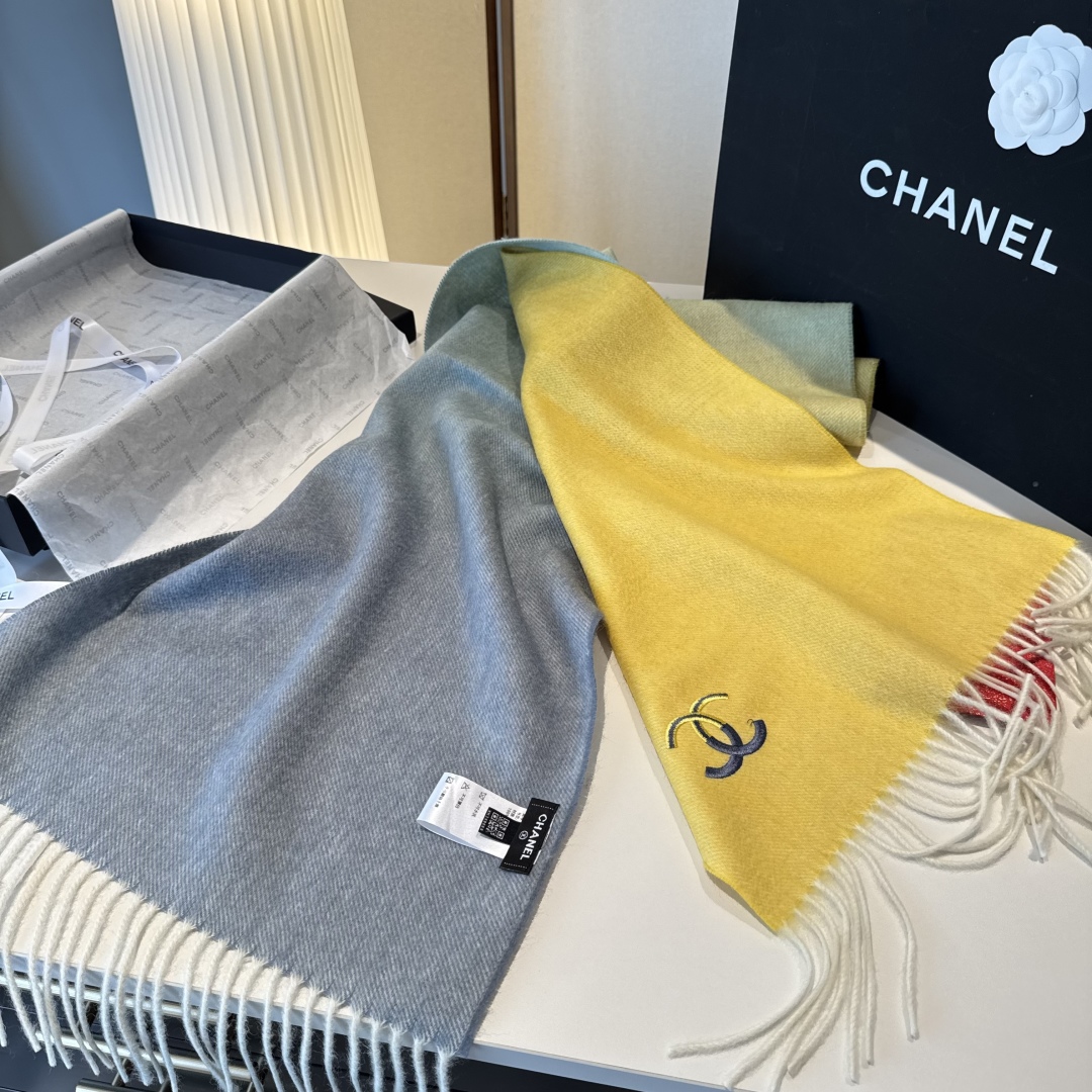 🆕 【▪Chanel · 香奈儿难得一见的温柔配色，超级迷恋❗️气质低调恬静又不失优雅❗️】重点推荐❗️