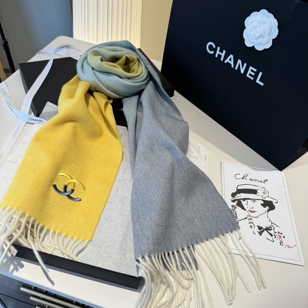 🆕 【▪Chanel · 香奈儿难得一见的温柔配色，超级迷恋❗️气质低调恬静又不失优雅❗️】重点推荐❗️