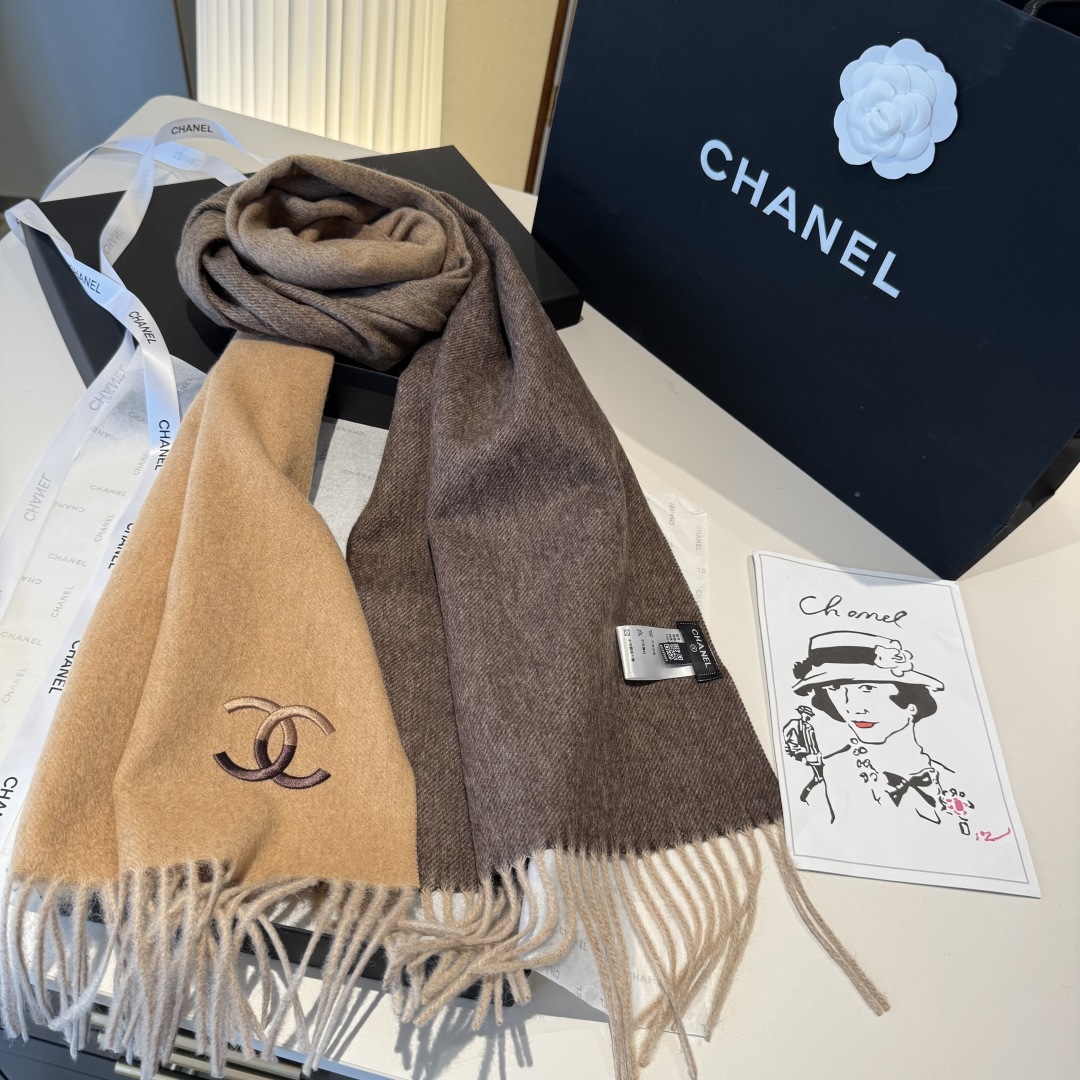 🆕 【▪Chanel · 香奈儿难得一见的温柔配色，超级迷恋❗️气质低调恬静又不失优雅❗️】重点推荐❗️