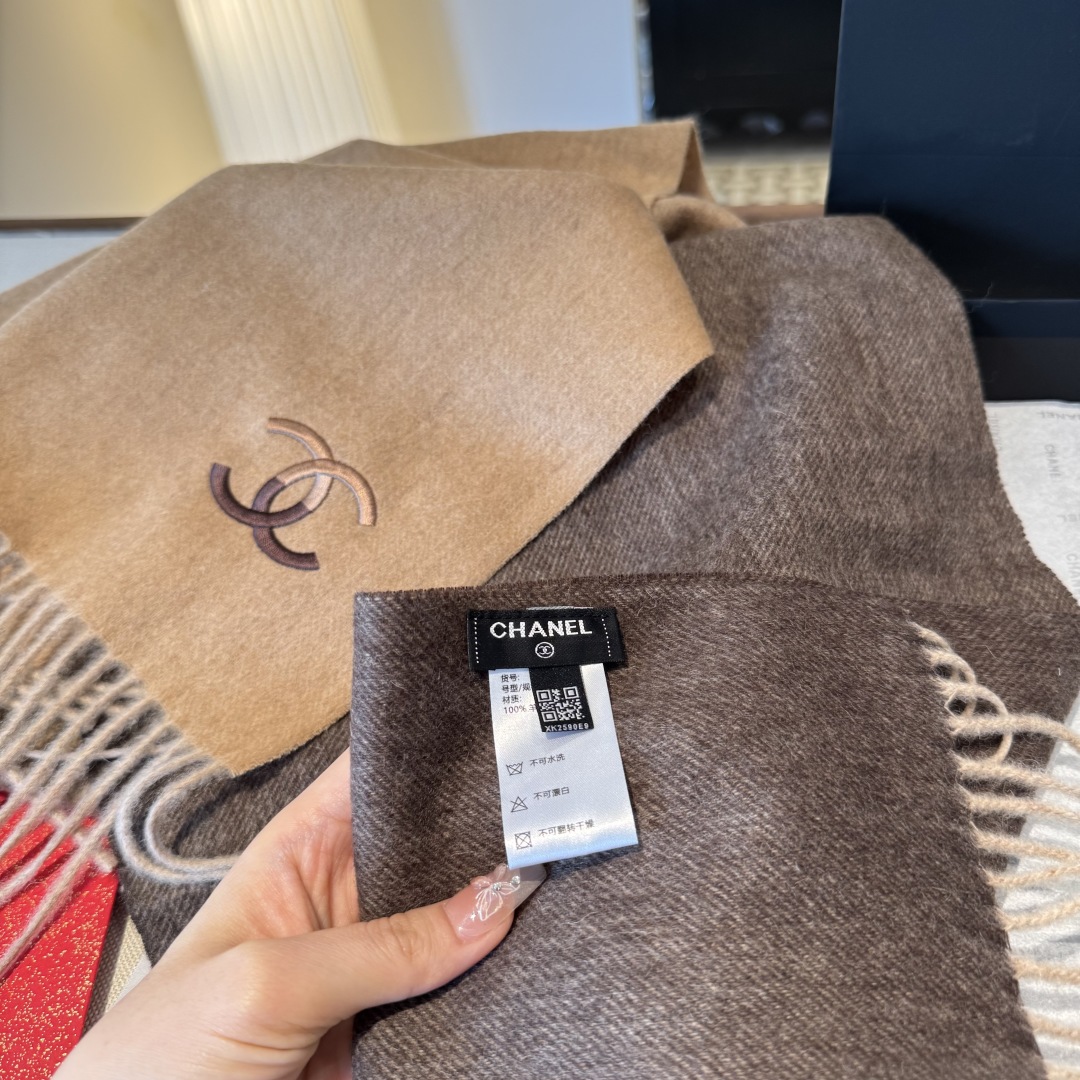 🆕 【▪Chanel · 香奈儿难得一见的温柔配色，超级迷恋❗️气质低调恬静又不失优雅❗️】重点推荐❗️
