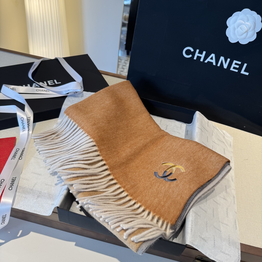 🆕 【▪Chanel · 香奈儿难得一见的温柔配色，超级迷恋❗️气质低调恬静又不失优雅❗️】重点推荐❗️