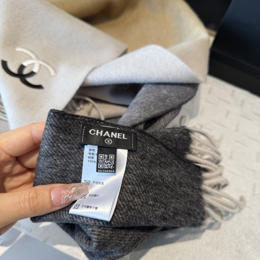 🆕 【▪Chanel · 香奈儿难得一见的温柔配色，超级迷恋❗️气质低调恬静又不失优雅❗️】重点推荐❗️