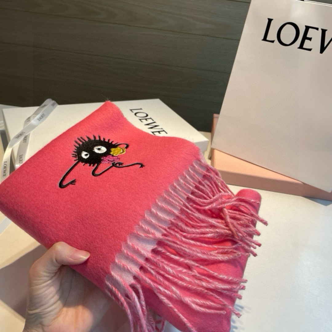 双面小病毒系列 🆕 【▪Loewe · 罗意威难得一见的温柔配色，低调又不失优雅❗】重点推荐❗双面配色，