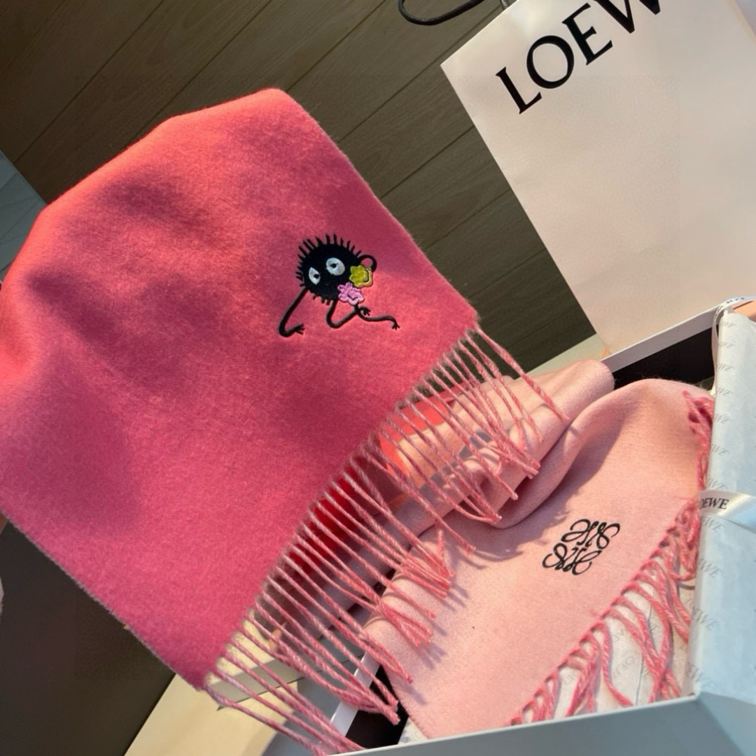 双面小病毒系列 🆕 【▪Loewe · 罗意威难得一见的温柔配色，低调又不失优雅❗】重点推荐❗双面配色，