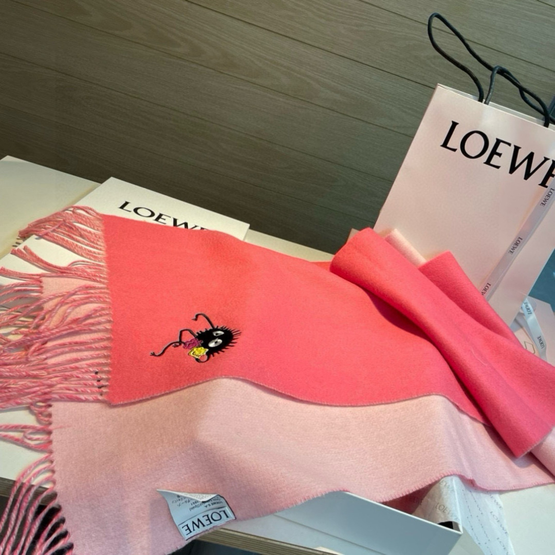 双面小病毒系列 🆕 【▪Loewe · 罗意威难得一见的温柔配色，低调又不失优雅❗】重点推荐❗双面配色，