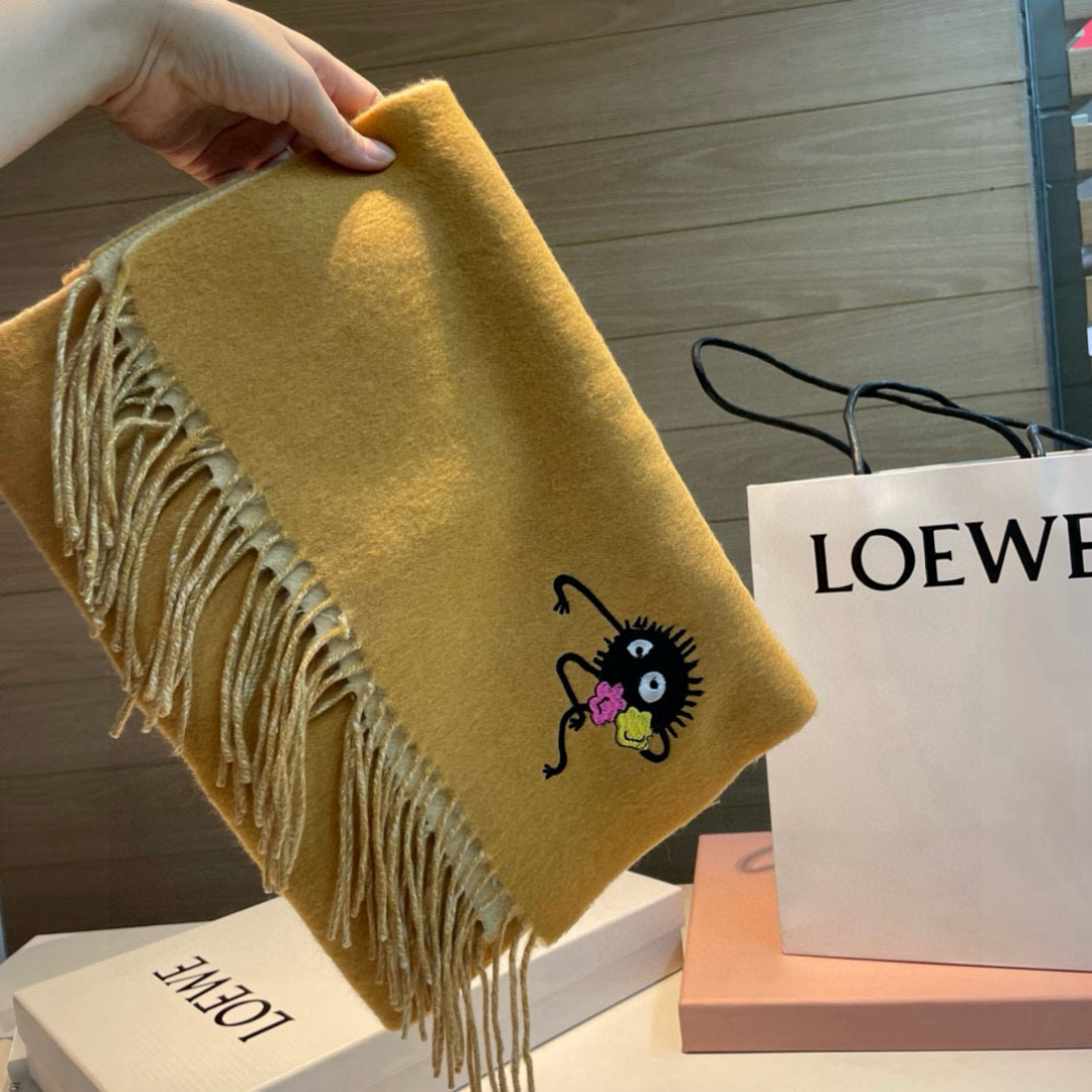 双面小病毒系列 🆕 【▪Loewe · 罗意威难得一见的温柔配色，低调又不失优雅❗】重点推荐❗双面配色，