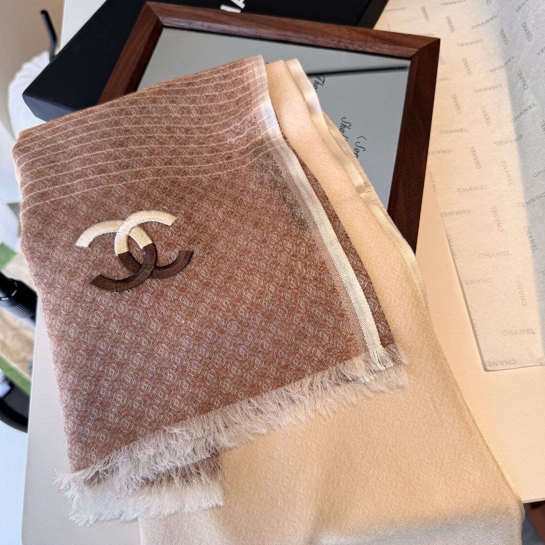 ，2025 年香奈儿极品原单 渐变色[玫瑰]非常温柔美丽的配色！高尖端产物⚠️重磅呈现 ，绝无仅有 史无