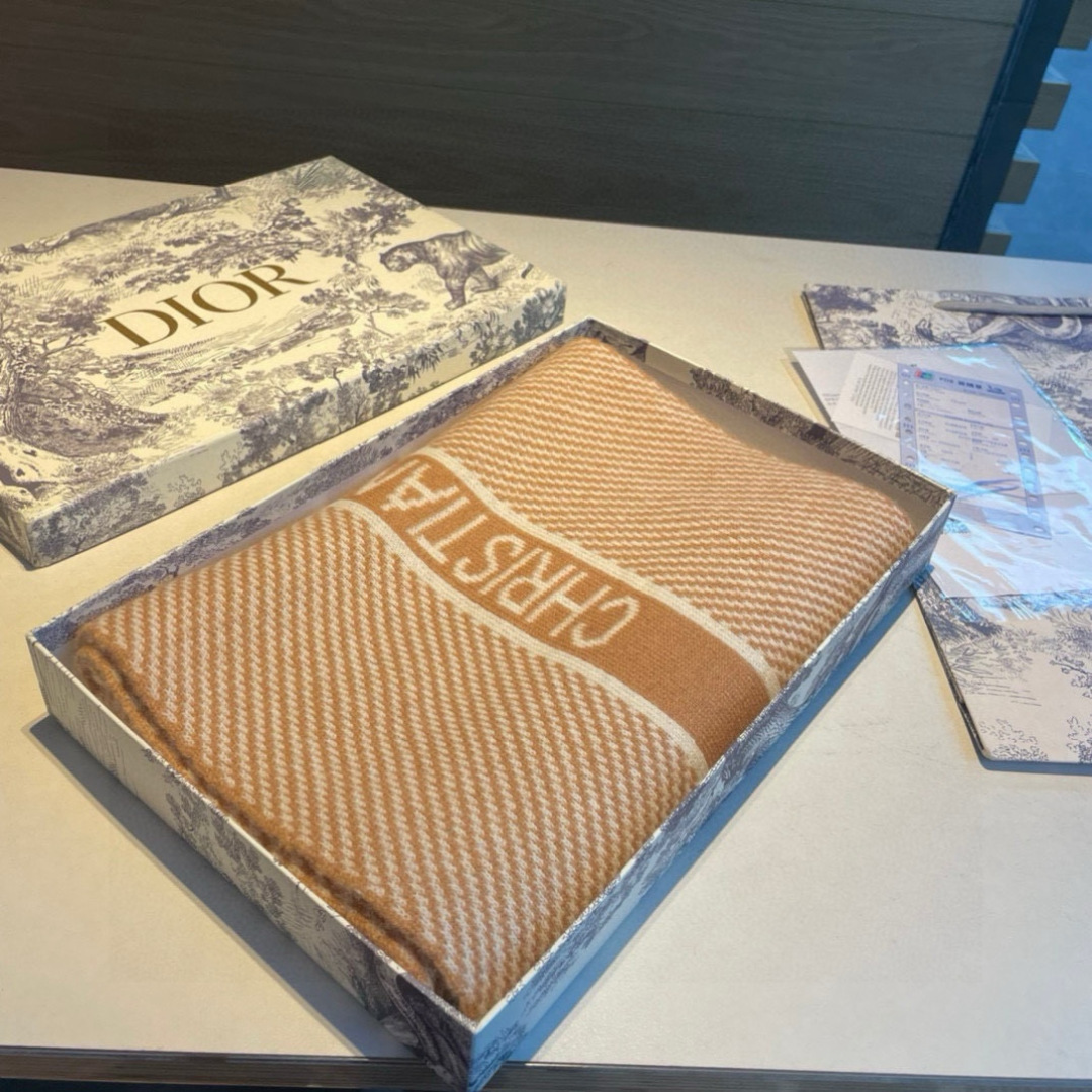 ━━━━ ● Dior迪奥 ● ━━━━Dio*秋冬新品 新款字母印花针织款！经典logo提花时髦少女心