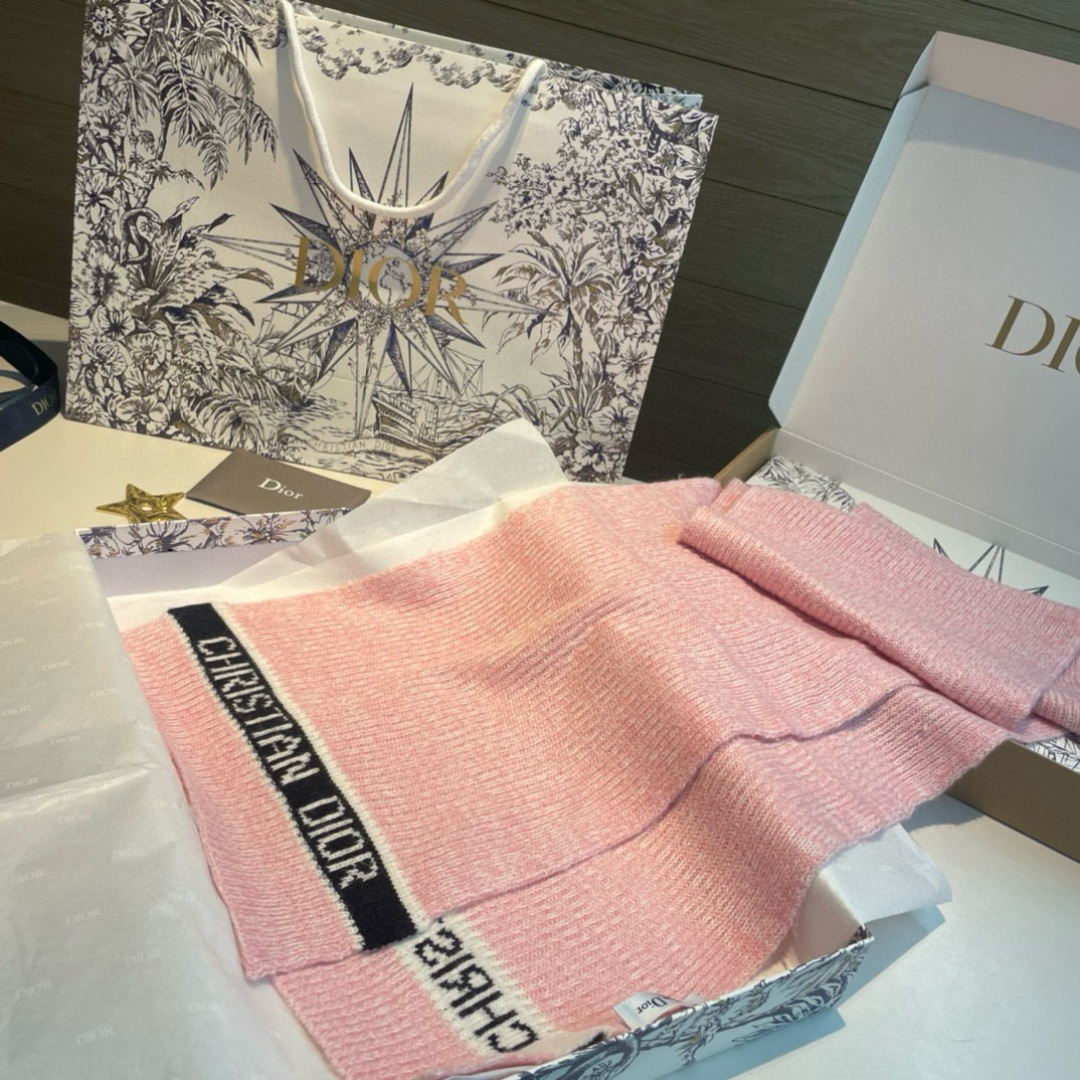 ━━━━ ● Dior迪奥 ● ━━━━Dio*秋冬新品 新款字母印花针织款！经典logo提花时髦少女心