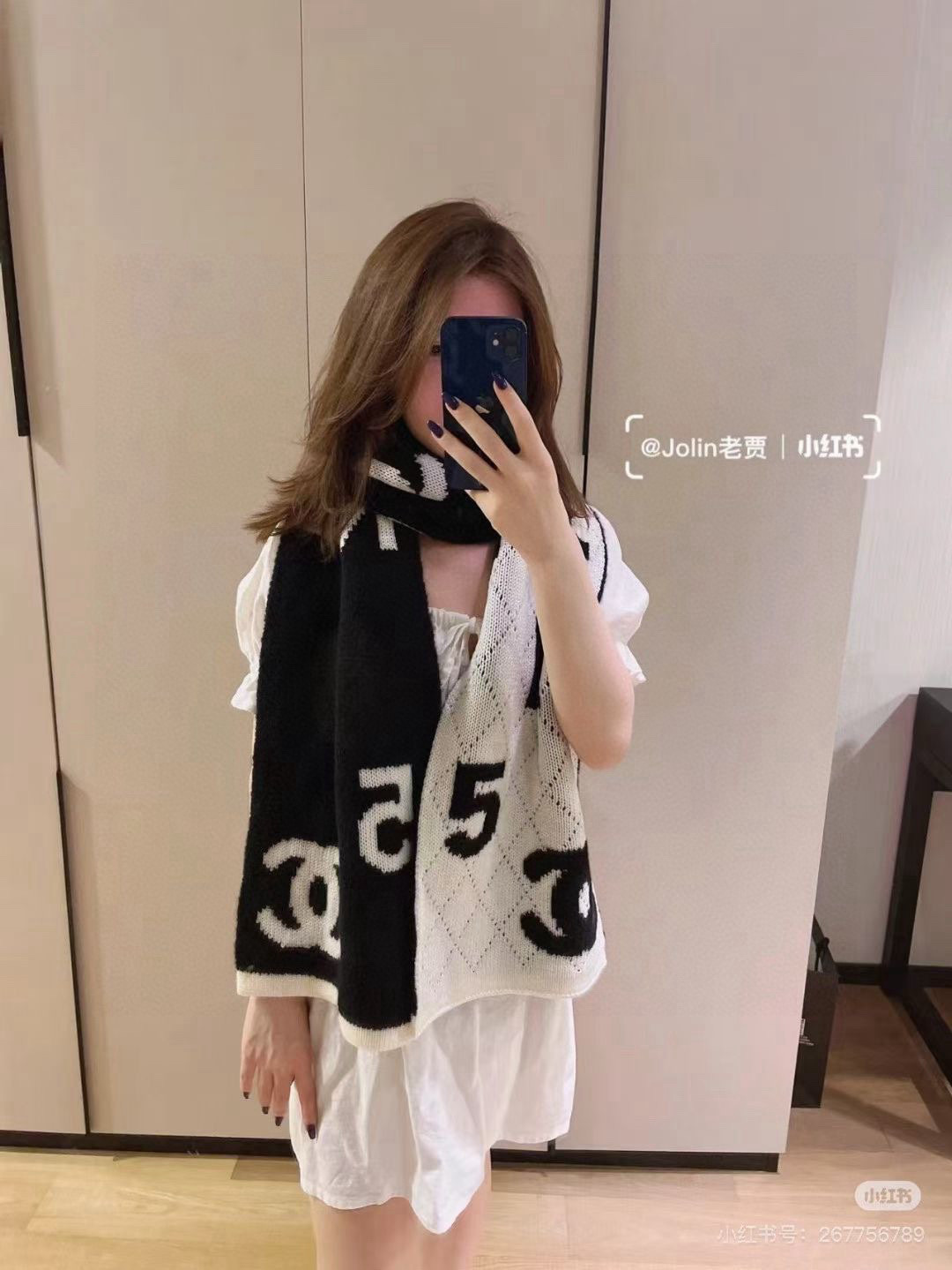🆕 【▪Chanel · 香奈儿5号难得一见的针织单品，温柔配色，超级迷恋❗️气质低调恬静又不失优雅❗️