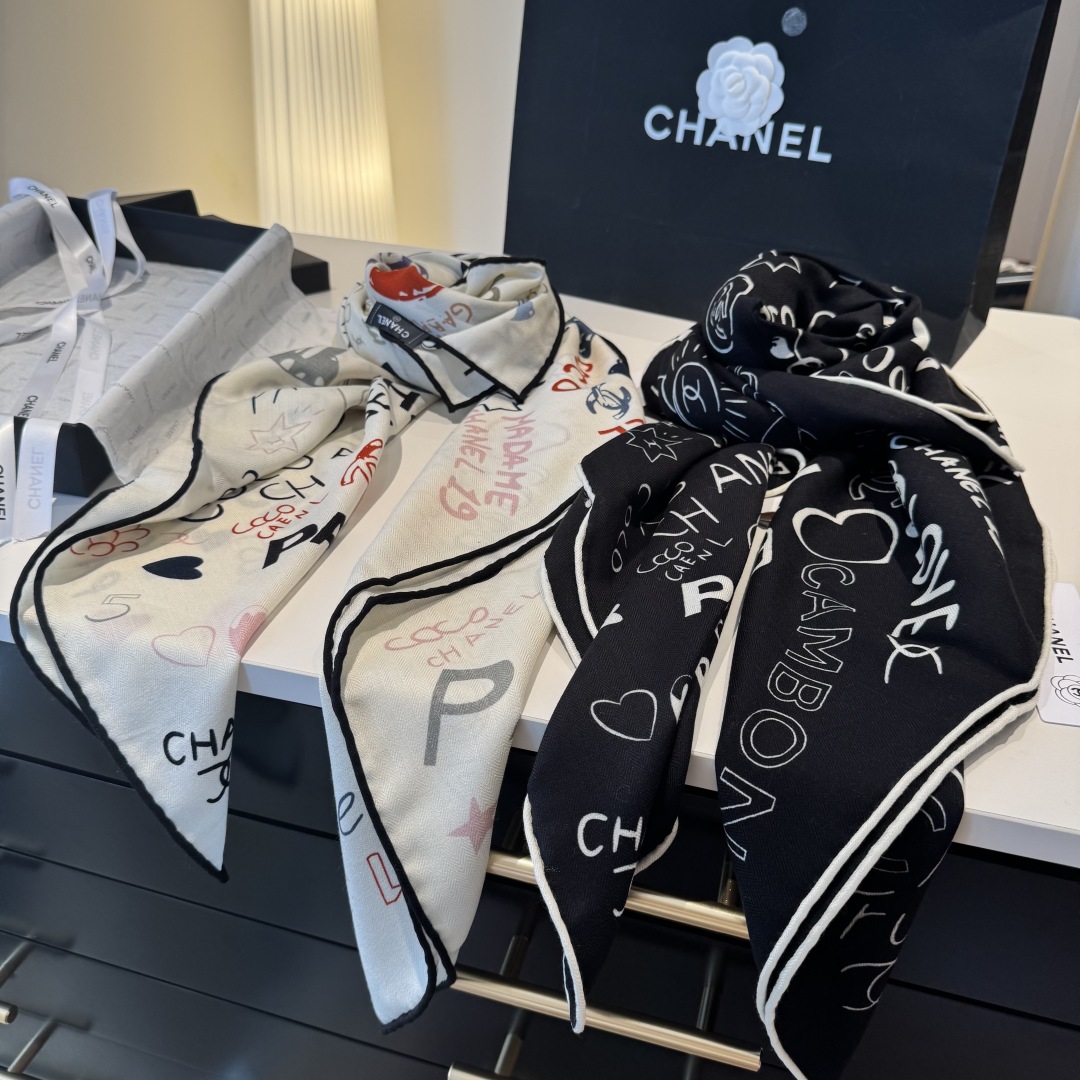 经典茶花优雅Coco风,Chanel最新丝绒大方巾~气质到骨子里,香奶奶新一季的面料超高级,真心超级柔软