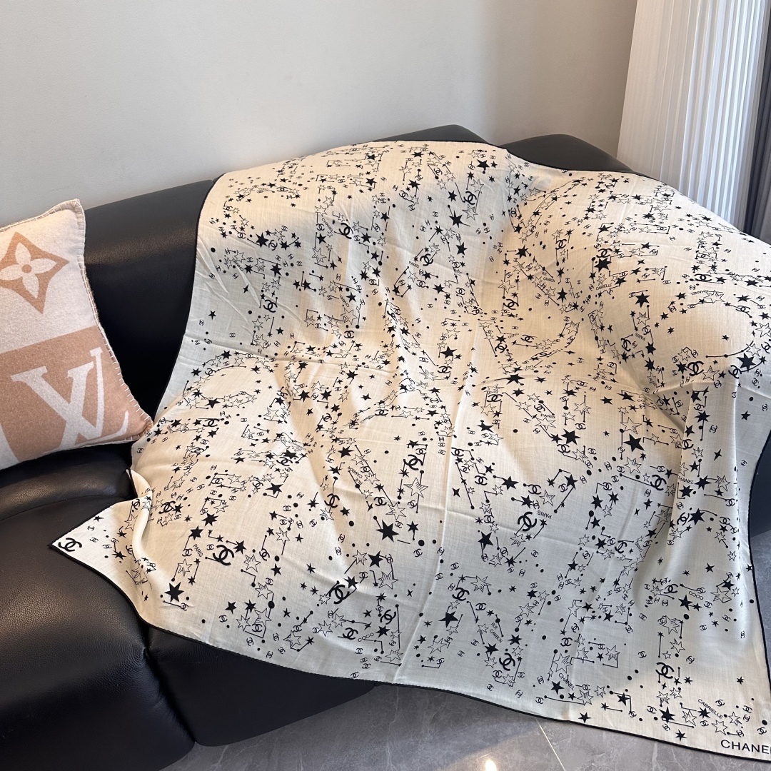 ✨✨【▪️ 优雅型格！这份魅力绝对是艺术大师级才能创作的一线水准❗️】太佩服Chanel这位设计师了，出