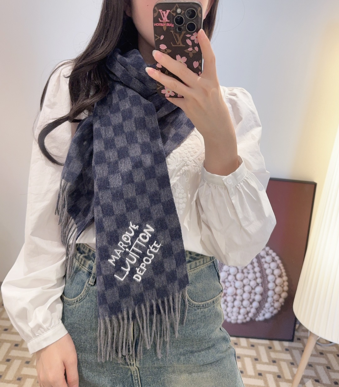 ❗️好看的要疯掉了，太有型太有魅力了❗️不得不佩服LV今年的设计师，把LV经典棋盘格元素再一次盘活了，让