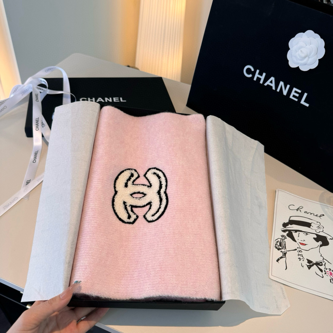 👑👑Chanel25秋冬新款针织围巾羊绒针织长巾‼️美翻了[流泪]御用殿堂级极品‼️新款在售 进口纯羊绒