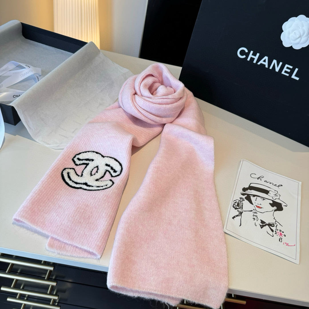👑👑Chanel25秋冬新款针织围巾羊绒针织长巾‼️美翻了[流泪]御用殿堂级极品‼️新款在售 进口纯羊绒