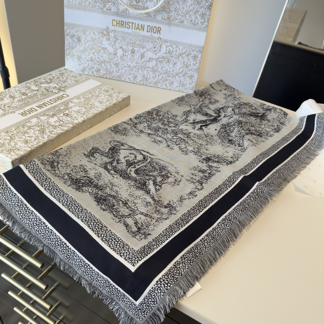 市场最高版本，颜色百分之百对应正品，出入专柜毫无压力，(动物剪花）【茹伊印花】𝐃𝐈𝐎𝐑 茹伊印花是近两年