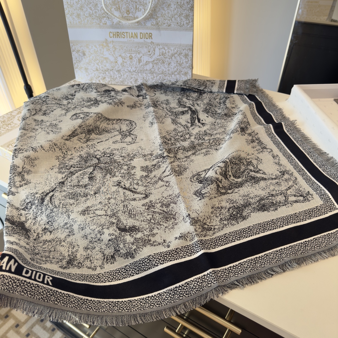 市场最高版本，颜色百分之百对应正品，出入专柜毫无压力，(动物剪花）【茹伊印花】𝐃𝐈𝐎𝐑 茹伊印花是近两年