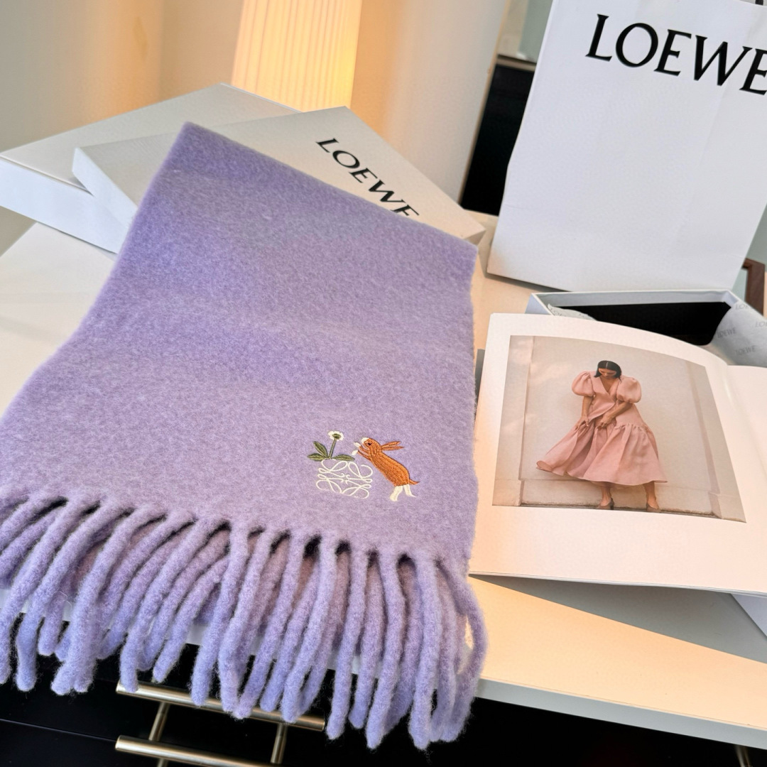 ▪❤️️罗意威超美新款马海毛围巾！超级推荐入手！】质感好货！主打的马海毛围巾~据说超难买哦！！打了好多次