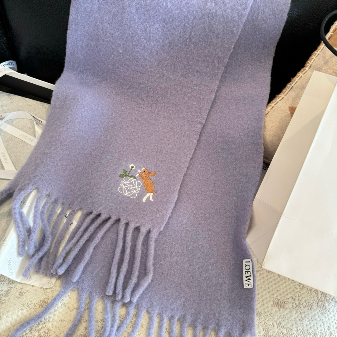 ▪❤️️罗意威超美新款马海毛围巾！超级推荐入手！】质感好货！主打的马海毛围巾~据说超难买哦！！打了好多次