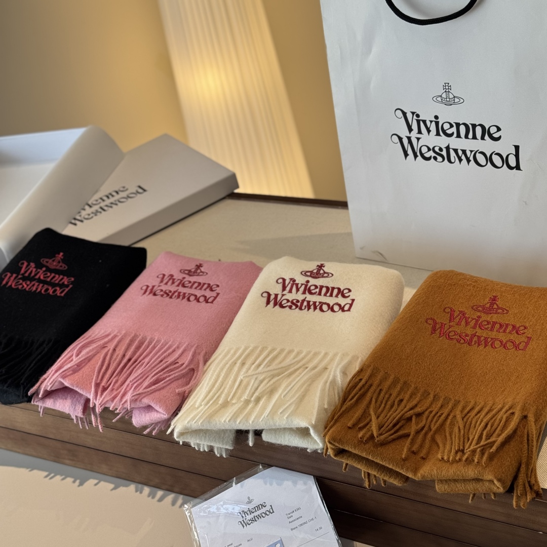 🐂独一无二的绝对牛货♥️美化心了好吗！我爱S的vivienne westwood维维安·西太后出口原单围