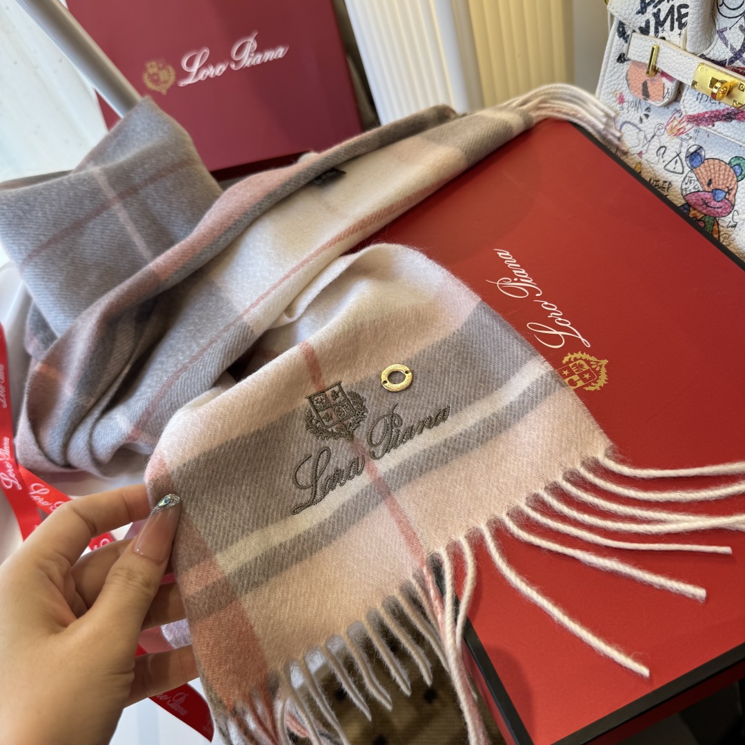 🆕Loro Piana · 诺悠翩雅【贸易公司尾单,极品山羊绒围巾披肩】送人自留都太高大上了😍重磅上新,