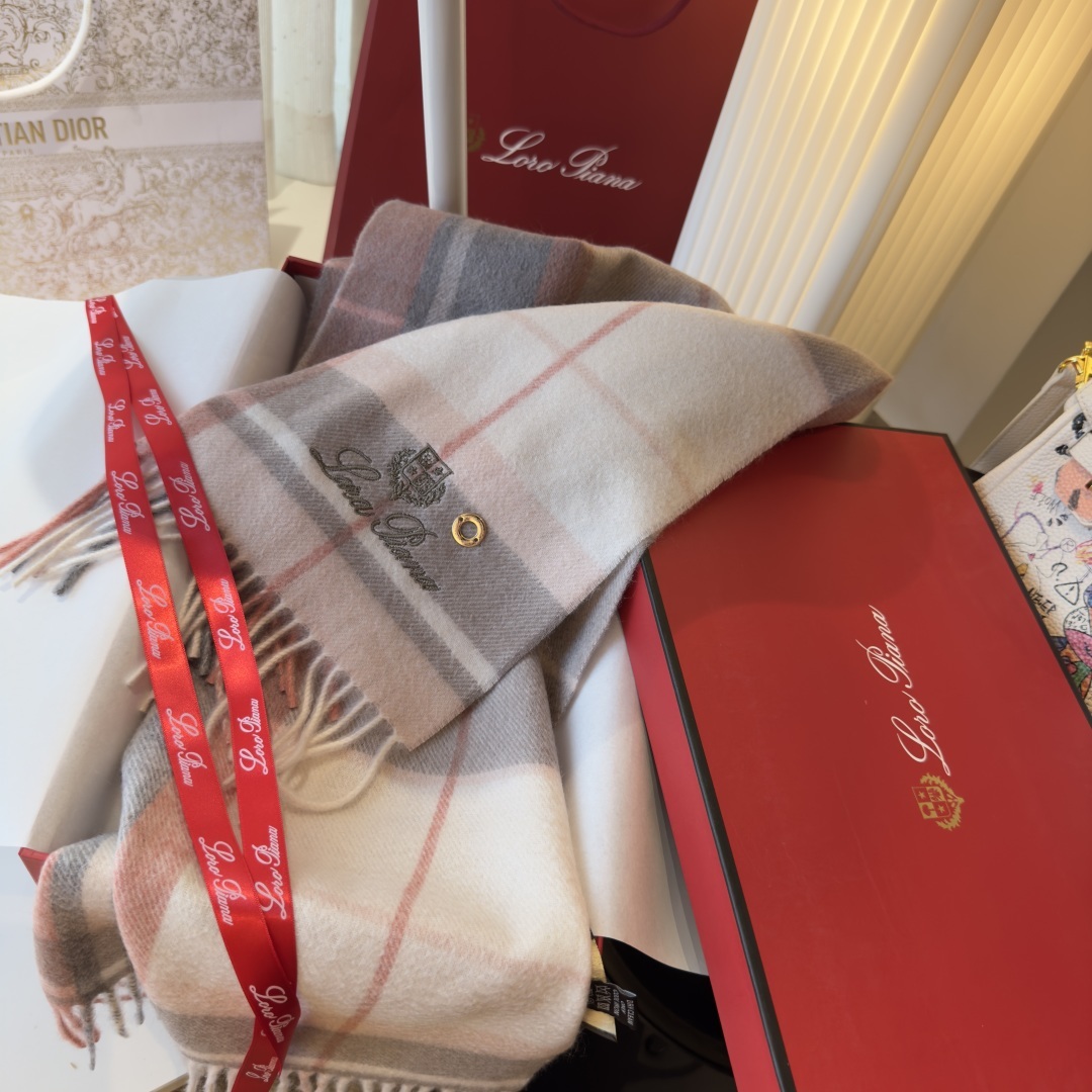 🆕Loro Piana · 诺悠翩雅【贸易公司尾单,极品山羊绒围巾披肩】送人自留都太高大上了😍重磅上新,