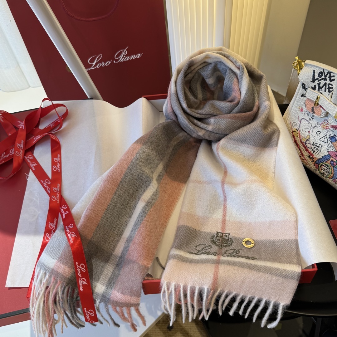 🆕Loro Piana · 诺悠翩雅【贸易公司尾单,极品山羊绒围巾披肩】送人自留都太高大上了😍重磅上新,