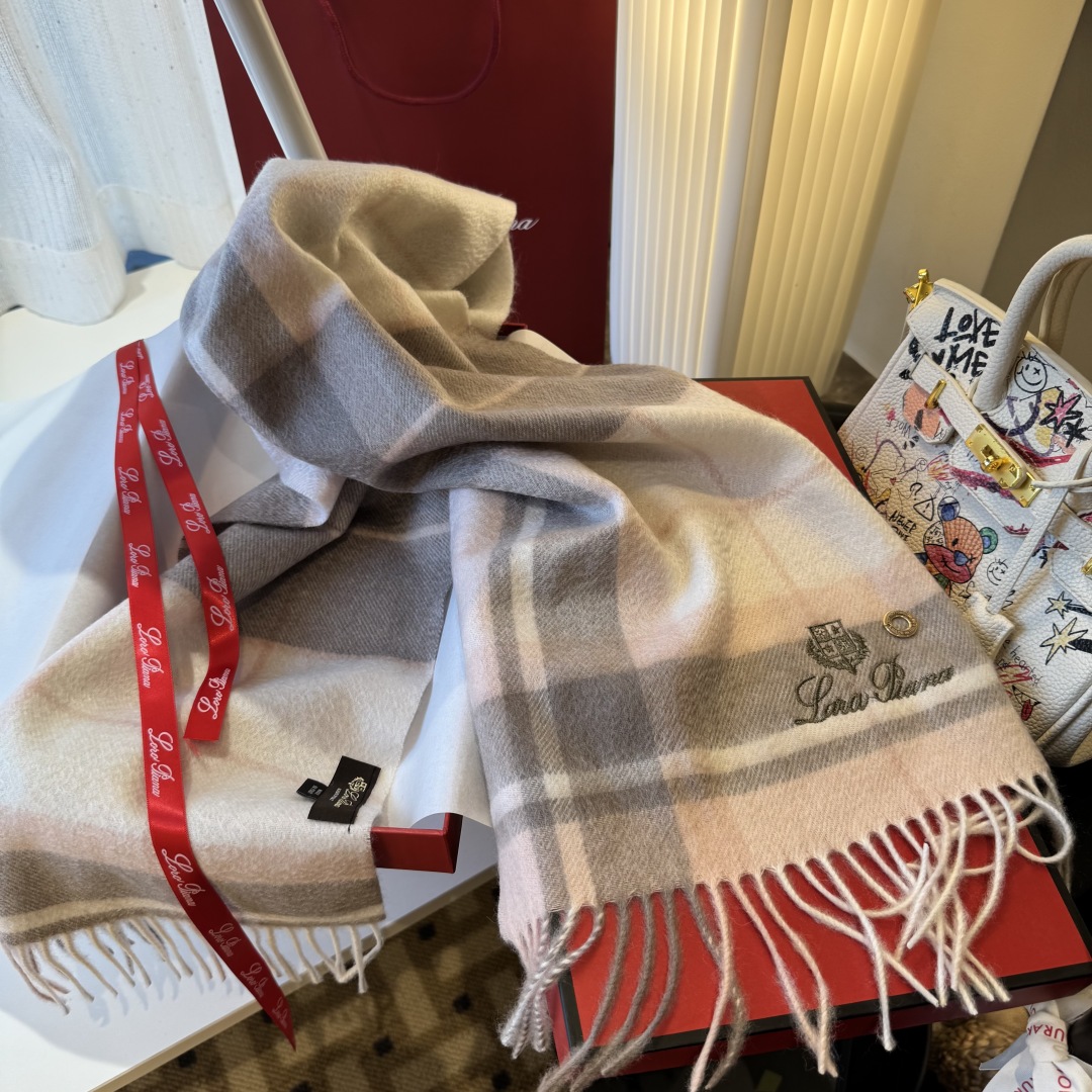 🆕Loro Piana · 诺悠翩雅【贸易公司尾单，极品山羊绒围巾披肩】送人自留都太高大上了😍重磅上新，