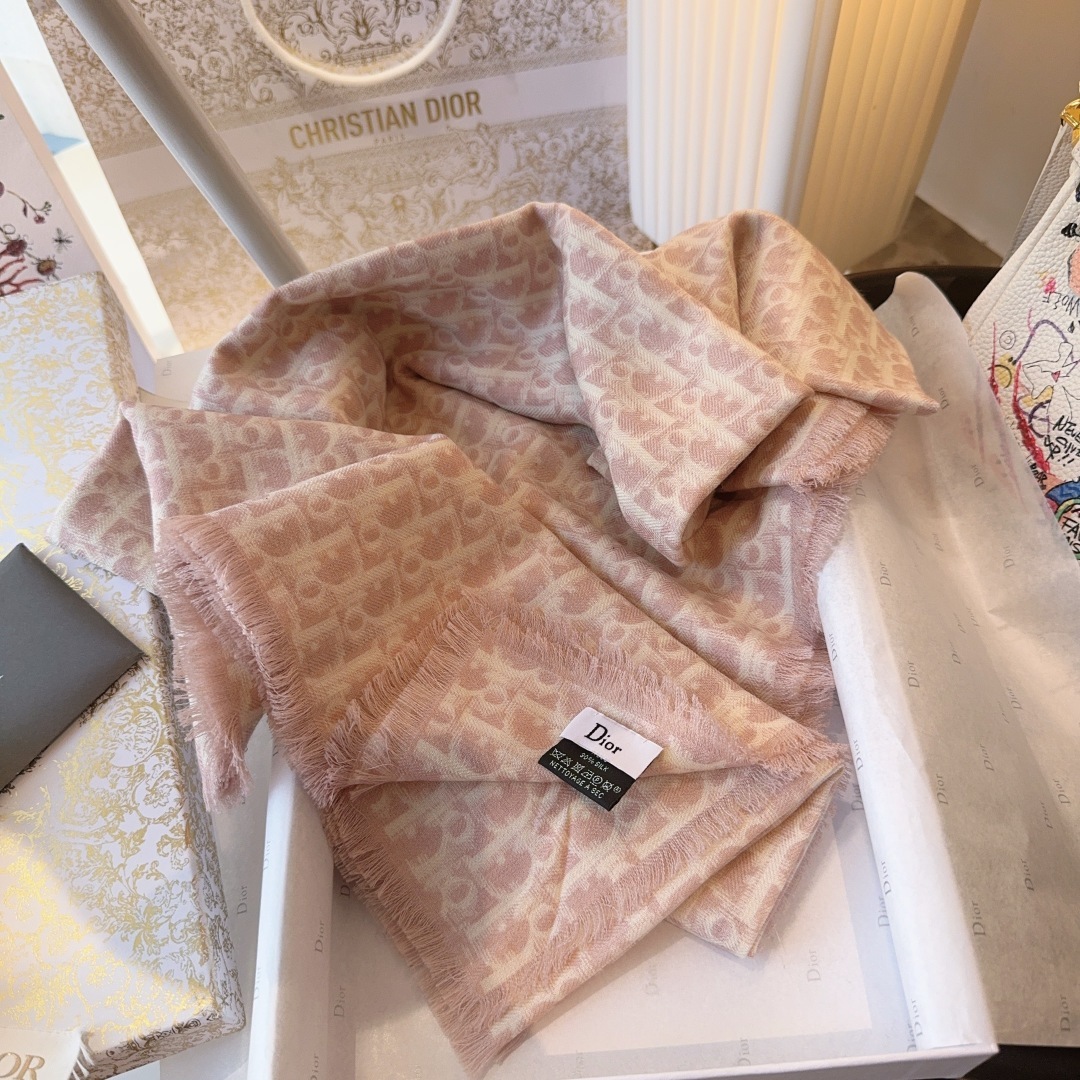 🐴 新款现货💖💖140丝绒方巾双面同色(专柜同步Dior 迪奥)‼️抢‼️VIP推荐 ‼️下手一定要快【