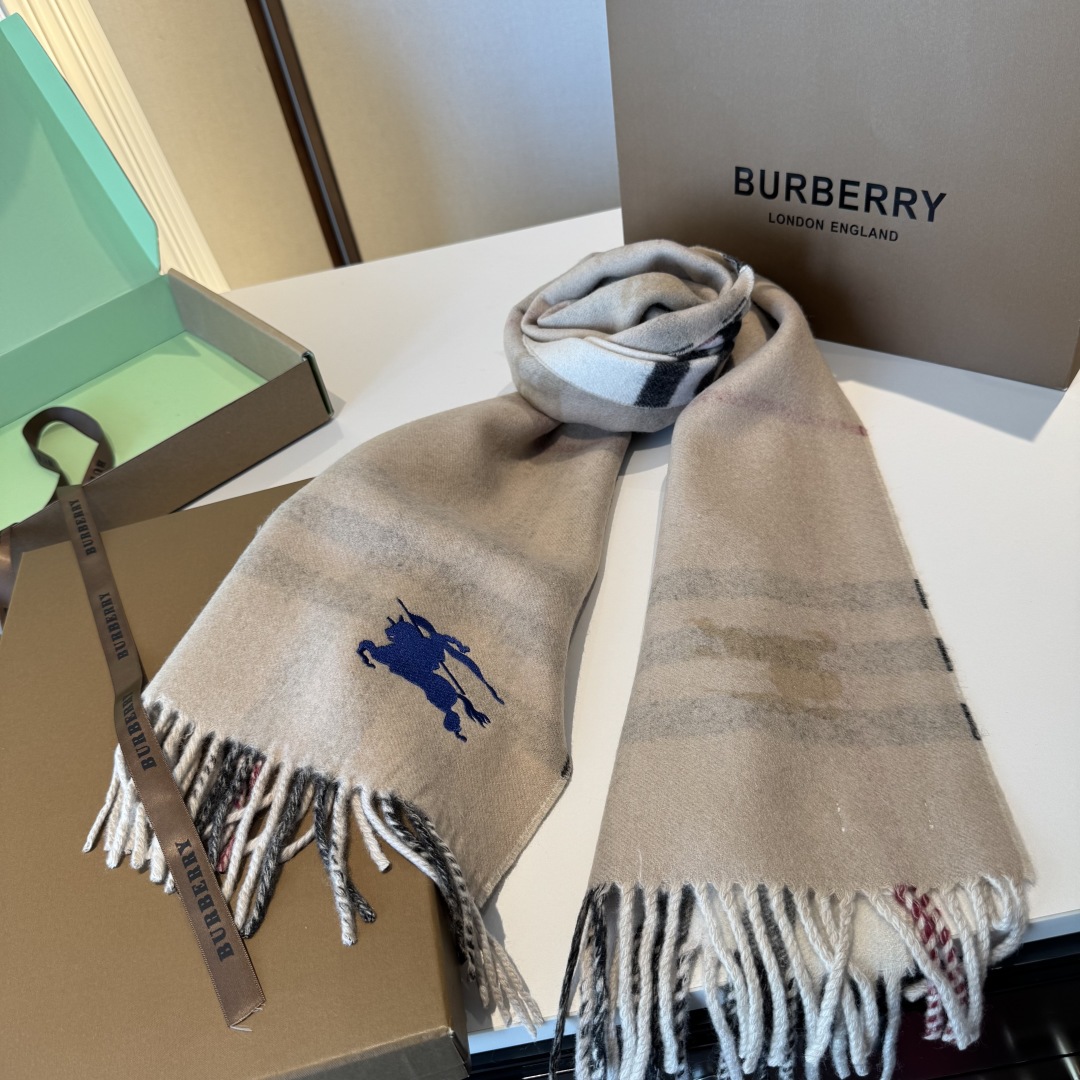 ❤️最新款 B双刺 双面刺绣➕印花➕提花 大密度双面羊绒格子围巾 超高难度工艺 绝非一般copy能做 原