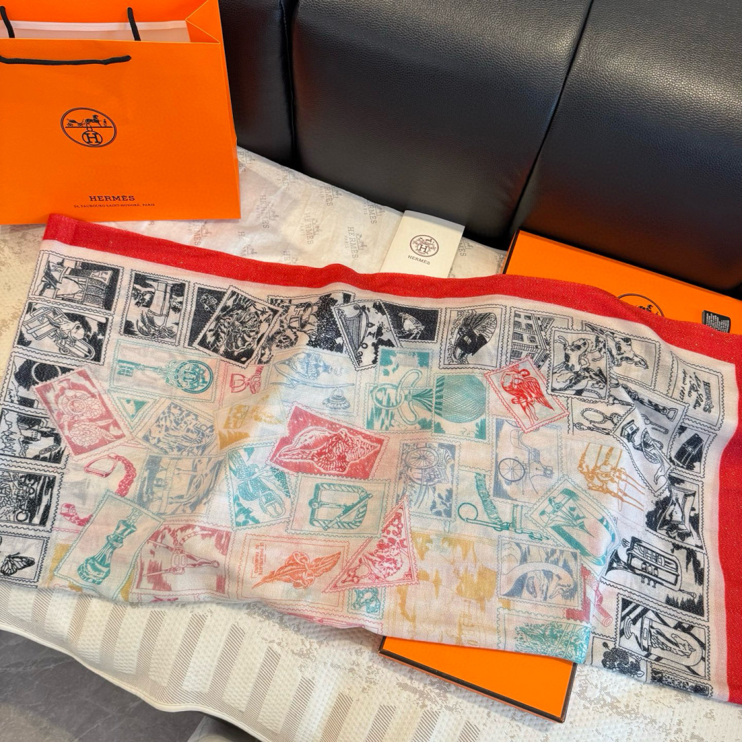 金丝线版 上新❤️超级有腔调！！！巨巨巨巨美的闪光女神】谁懂这种秋冬调性的美啊？！！！这款小香披肩也是我