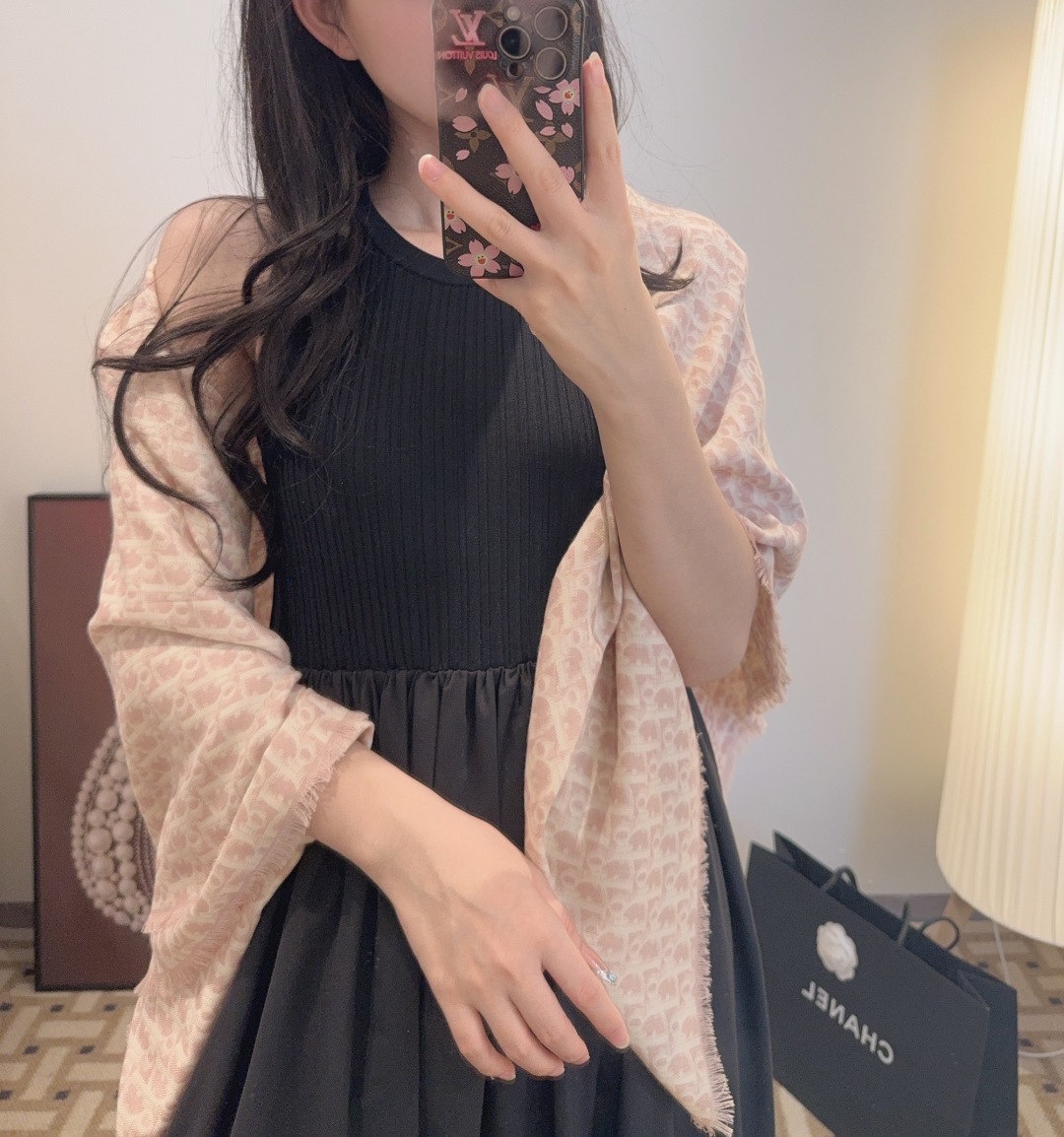 🐴 新款现货💖💖140丝绒方巾双面同色(专柜同步Dior 迪奥)‼️抢‼️VIP推荐 ‼️下手一定要快【