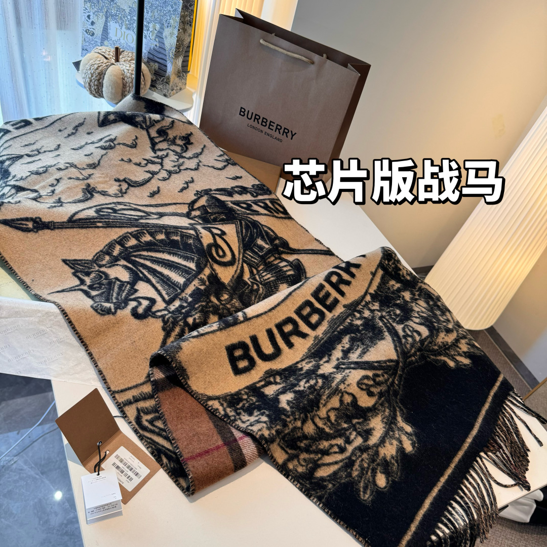 高货版本，朋友工厂订单，余一百百多条，市面最好的战马焦糖，高货，Bur战马骑士双面披肩，各种好看，被誉为