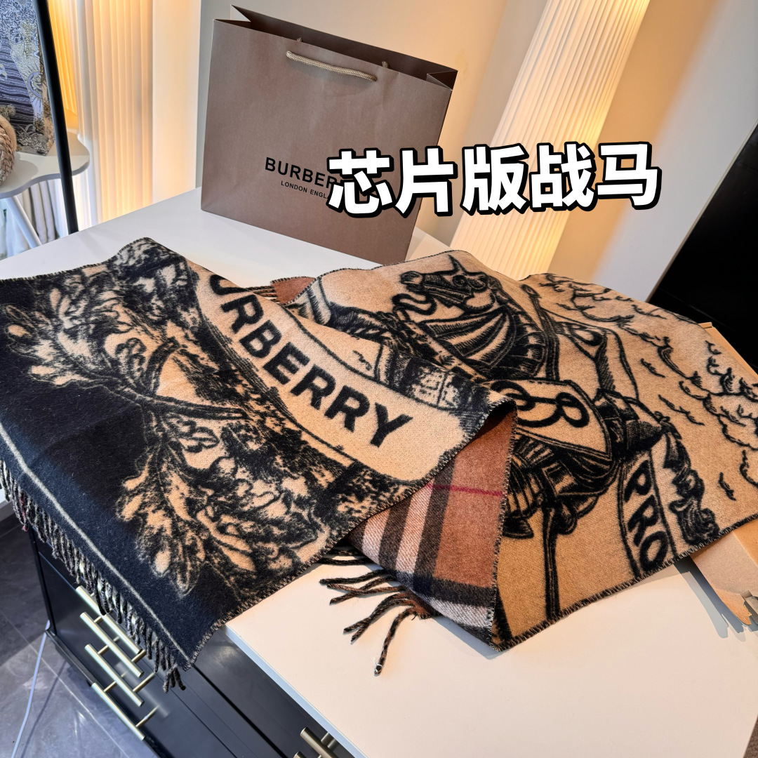 高货版本，朋友工厂订单，余一百百多条，市面最好的战马焦糖，高货，Bur战马骑士双面披肩，各种好看，被誉为