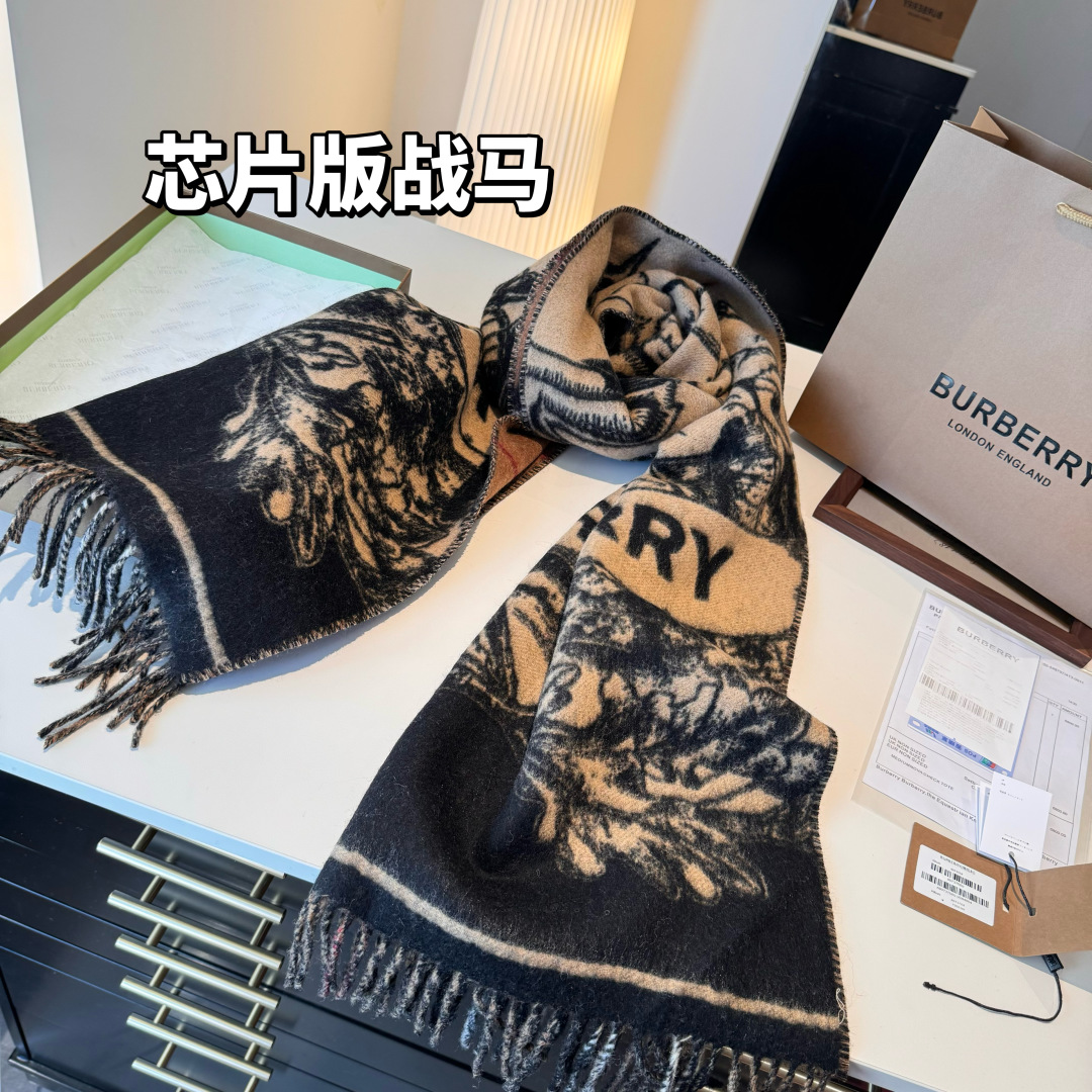 高货版本，朋友工厂订单，余一百百多条，市面最好的战马焦糖，高货，Bur战马骑士双面披肩，各种好看，被誉为