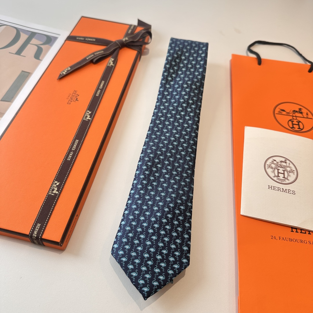 特价P90爱马仕动物系列 男士新款领带 👔👔，让男士可以充分展示自己个性。100%顶级斜纹真丝手工定制‼